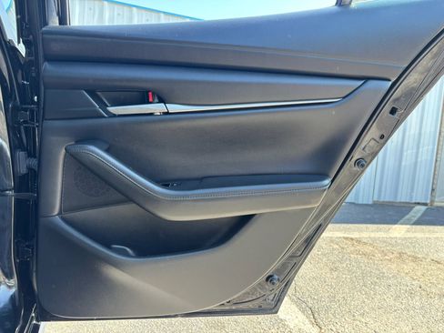 Used 2023 MAZDA MAZDA3 s FWD image 55