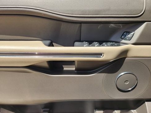 Used 2021 Ford Expedition XLT RWD image 21