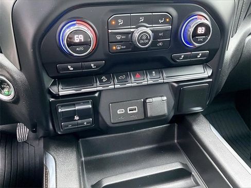 Used 2021 Chevrolet Silverado 1500 LT Trail Boss image 27