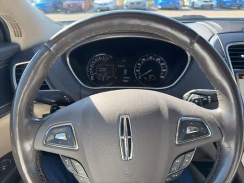 Used 2017 Lincoln MKX Reserve w/ Lincoln MKX Climate Package image 17