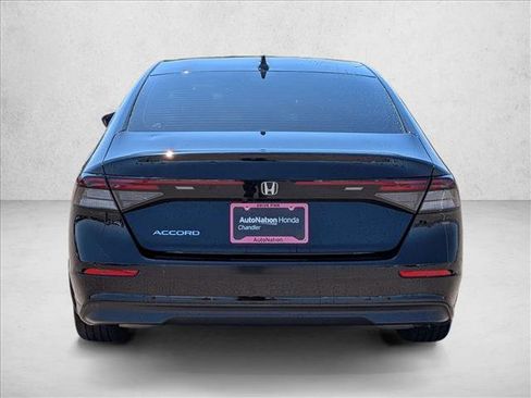 Used 2023 Honda Accord EX image 6