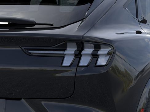 New 2026 Ford Mustang Mach-E GT AWD/4WD image 22