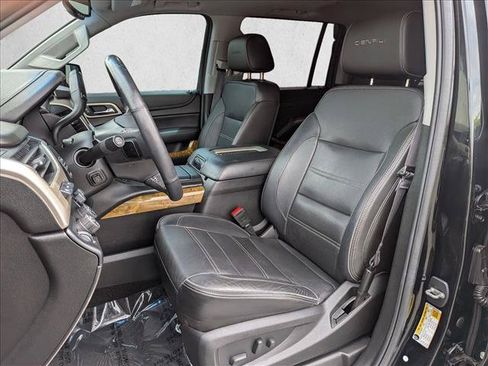 Used 2017 GMC Yukon XL Denali w/ Open Road Package AWD/4WD image 17