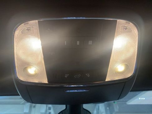 Used 2022 Jeep Grand Cherokee Limited image 20