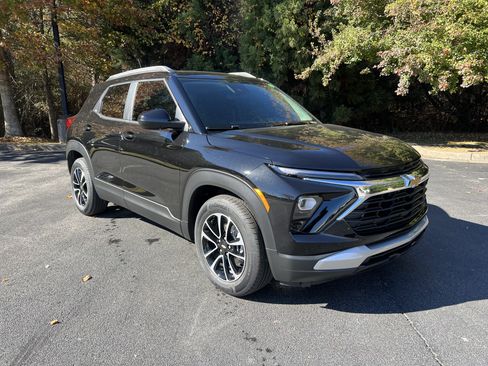 New 2026 Chevrolet TrailBlazer LT w/ LT Cold Weather Package image 2