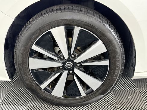 Used 2022 Nissan Altima 2.5 SV AWD/4WD image 36