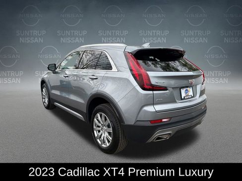 Used 2023 Cadillac XT4 Premium Luxury AWD/4WD image 3