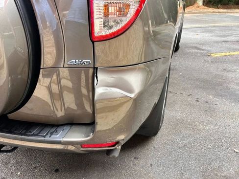 Used 2011 Toyota RAV4 4WD V6 image 39