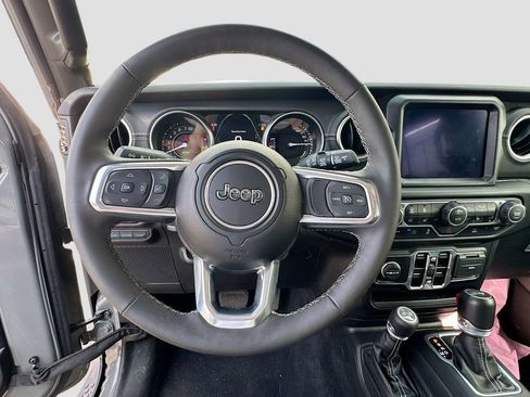 Used 2023 Jeep Wrangler Unlimited Sahara w/ Cold Weather Group AWD/4WD image 12