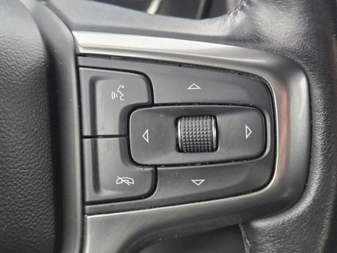 Used 2021 Chevrolet Suburban LS AWD/4WD image 17