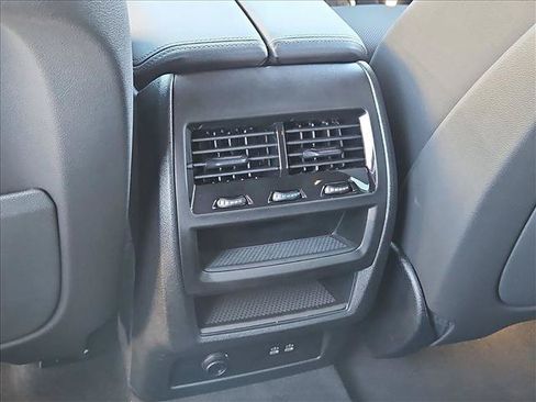 Used 2026 BMW X5 sDrive40i w/ M Sport Package RWD image 17