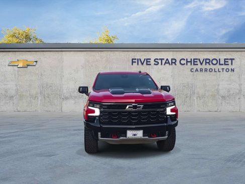 Used 2024 Chevrolet Silverado 1500 ZR2 w/ Technology Package AWD/4WD image 2