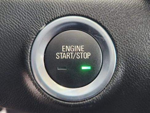 Used 2024 GMC Terrain SLE FWD image 19