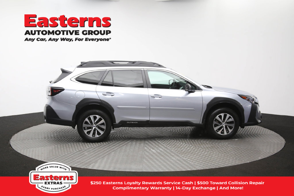 Used 2025 Subaru Outback Limited AWD/4WD image 39