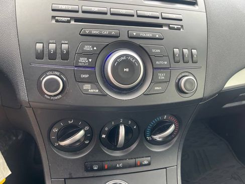 Used 2012 MAZDA MAZDA3 i Touring FWD image 14