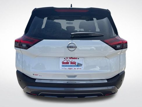 Used 2023 Nissan Rogue SL AWD/4WD image 4