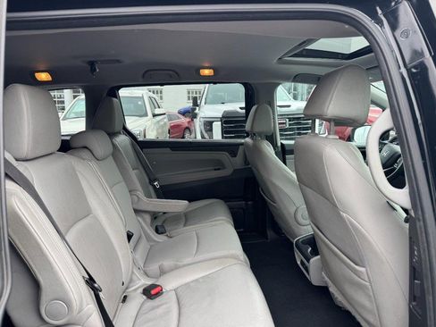 Used 2018 Honda Odyssey EX-L image 10