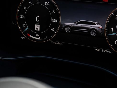 Used 2026 Jaguar F-PACE R-Dynamic S AWD/4WD image 13