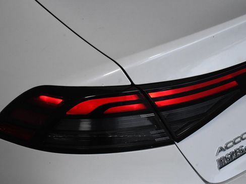 Used 2023 Honda Accord EX image 31