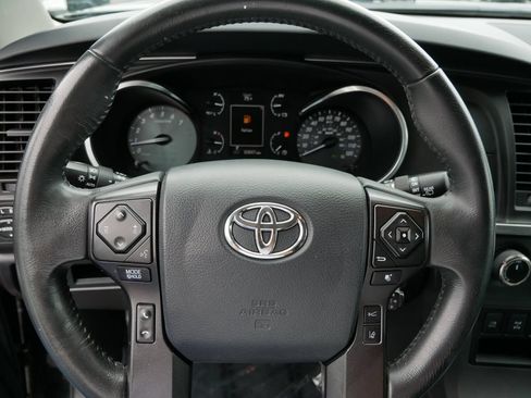 Used 2018 Toyota Sequoia TRD Sport AWD/4WD image 26