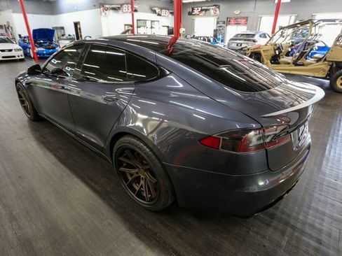 Used 2021 Tesla Model S Plaid AWD/4WD image 3