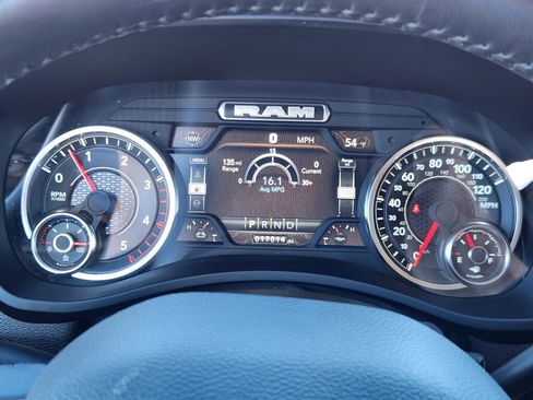 Used 2024 RAM 2500 Laramie w/ Towing Technology Group image 14