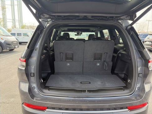 New 2026 Jeep Grand Cherokee L 4WD image 5
