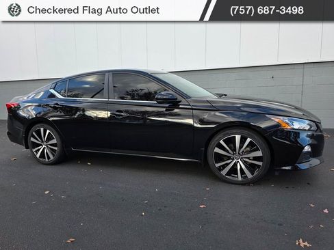 Used 2022 Nissan Altima 2.0 SR image 10