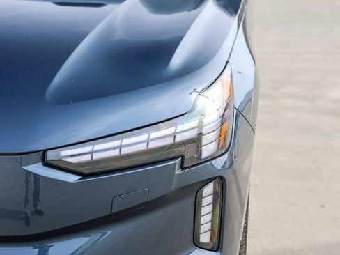 New 2025 Volvo EX90 Plus image 11