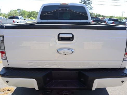 Used 2015 Ford F250 Lariat w/ Lariat Ultimate Package AWD/4WD image 8