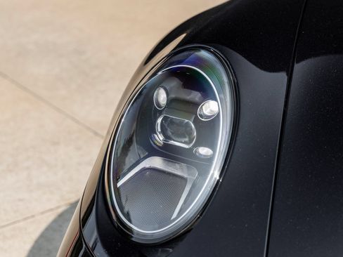 Certified 2021 Porsche 911 Carrera RWD image 19