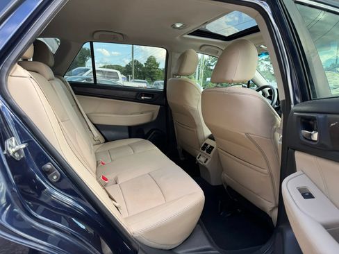 Used 2018 Subaru Outback 2.5i Limited w/ Popular Package #2 AWD/4WD image 29
