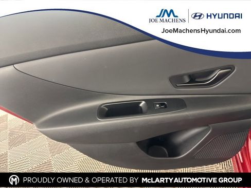 Certified 2025 Hyundai Elantra Sport image 21