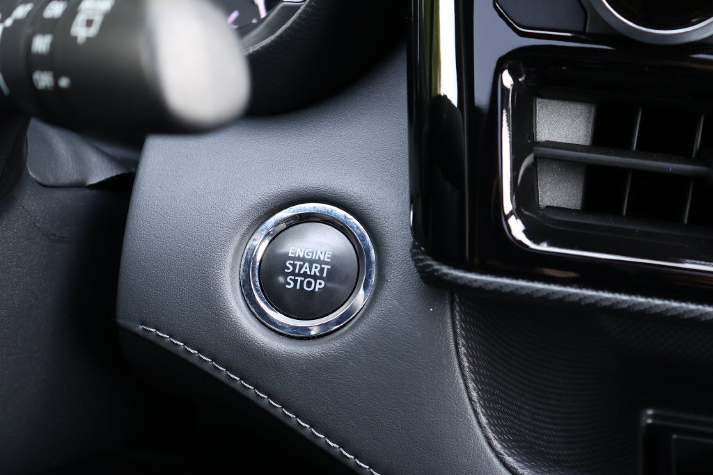 Used 2022 Toyota Highlander XSE FWD image 26