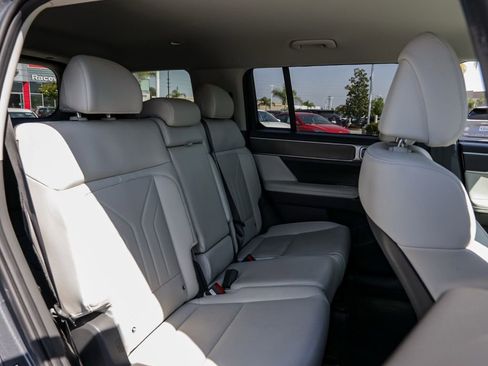 Used 2025 Hyundai Santa Fe SEL AWD/4WD image 20