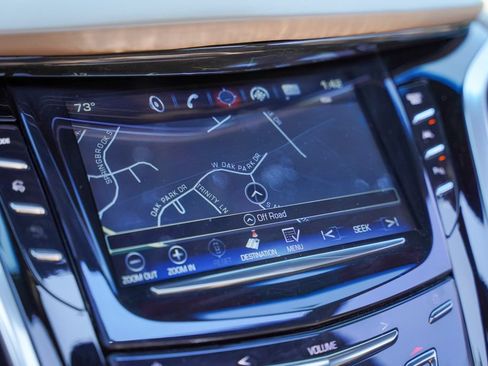 Used 2020 Cadillac Escalade Platinum AWD/4WD image 22