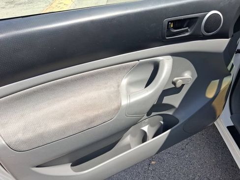 Used 2007 Toyota Tacoma 2WD Regular Cab image 9