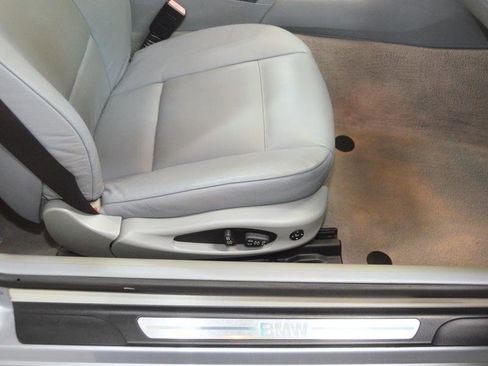 Used 2006 BMW 325Ci Convertible image 25