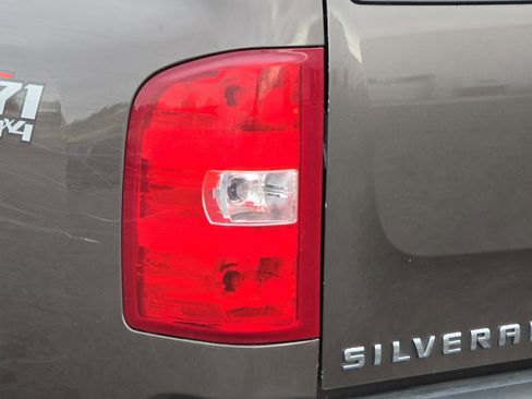 Used 2007 Chevrolet Silverado 2500 LTZ w/ Safety Package image 45