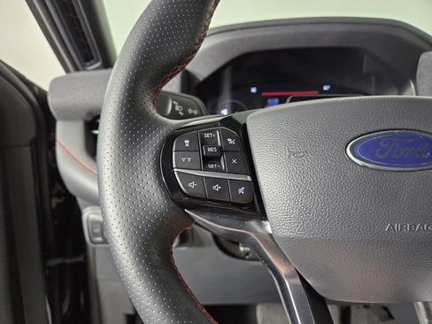 Used 2025 Ford Explorer ST-Line w/ ST-Line Street Pack image 17