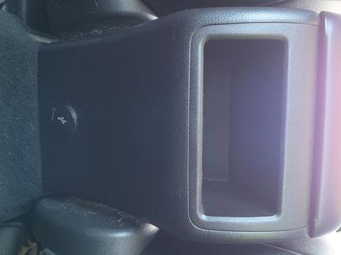 Used 2017 Toyota Camry SE FWD image 27