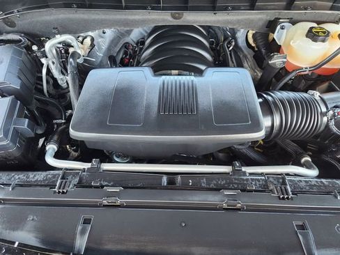 Used 2025 Chevrolet Tahoe LT image 27