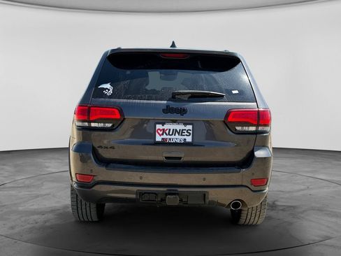 Used 2020 Jeep Grand Cherokee Altitude AWD/4WD image 9