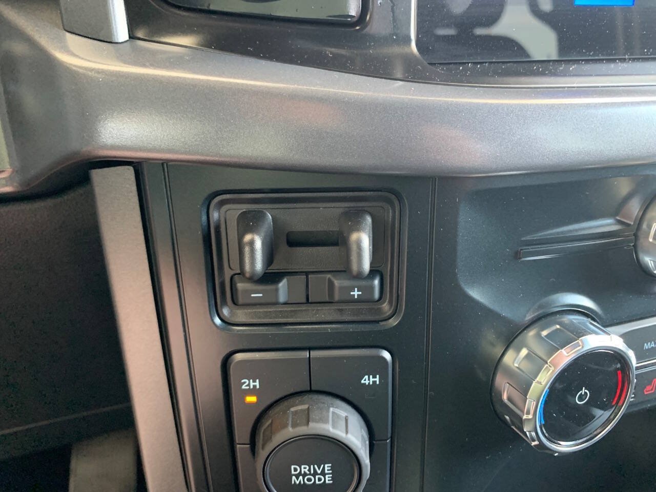 Used 2025 Ford F150 XLT w/ Equipment Group 302A MID AWD/4WD image 21