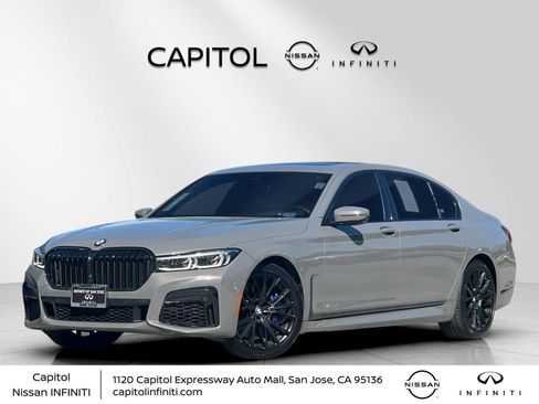 Used 2022 BMW 740i w/ M Sport Package image 1