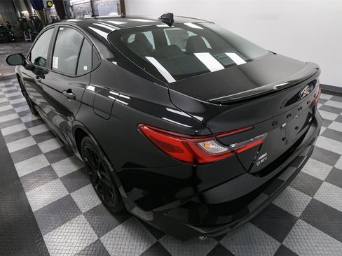 New 2026 Toyota Camry SE image 9