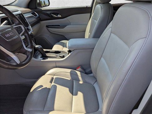 Used 2019 GMC Acadia SLT w/ LPO, Floor Liner Package FWD image 23