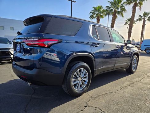 Used 2023 Chevrolet Traverse LT FWD image 6