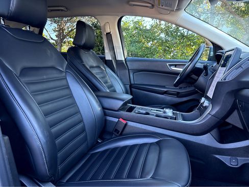 Used 2023 Ford Edge SEL image 10