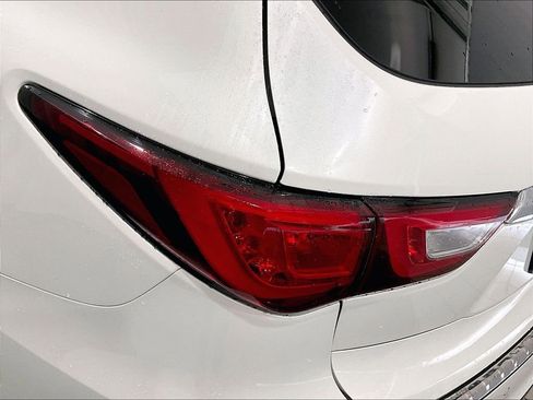 Used 2017 INFINITI QX60 Luxe w/ Premium Plus Package AWD/4WD image 35